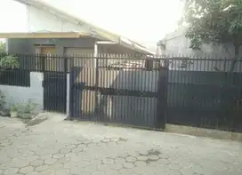 Dijual kosan dan paviliun masuk mobil  dkt Sumarecon