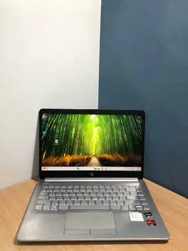 HP 14s-dk1005AU AMD Ryzen 3-3250U *Ram : 8 GB (DDR4) *SSD : 256 GB (NV