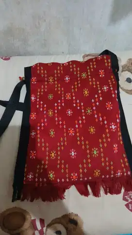 Tas Tenun Flores