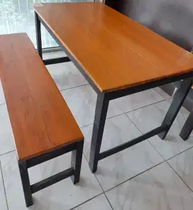 Meja kasir + meja kursi makan