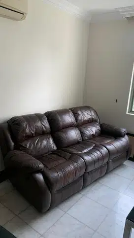 SOFA RECLINER INFORMA CHEERS MADISON LEATHER GENUINE ( KULIT ASLI )