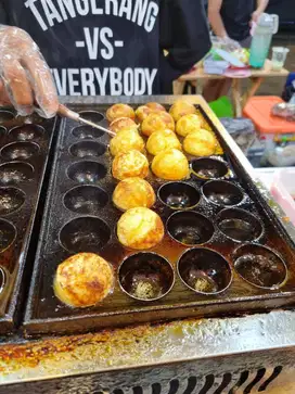 DIBUTUHKAN WANITA SERIUS KERJA DAN BELUM PERNAH MENIKAH