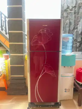 DIJUAL KULKAS MERK POLYTRON