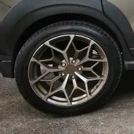 DIJUAL Velg ring 18 ORI brand HSR, ban kondisi 90%