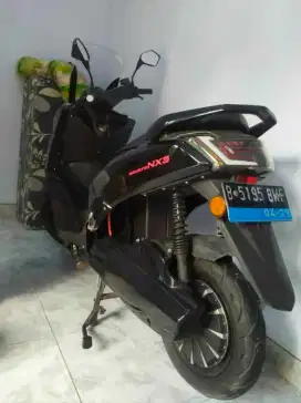 Motor listrik rakata nx3 seperti Yamaha NMAX old batre lithium 72volt