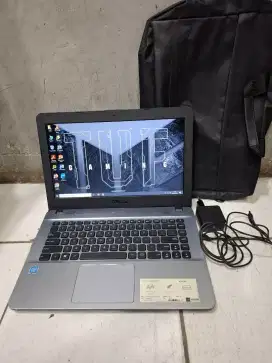 Laptop Asus N4000