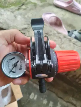 Kepala regulator gas