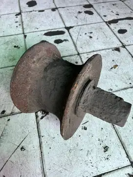 Bollard Kapal Tempat Lilitan Tali Kapal