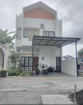 Di jual rumah 2 lantai Scandinavia modern di wanamukti ketileng