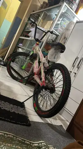 Sepeda baru anak