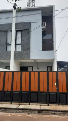 Rumah Baru Hanya 5 menit ke Jalan Utama Grand Depok City