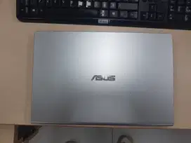 ASUS dipake baru 1 Tahun