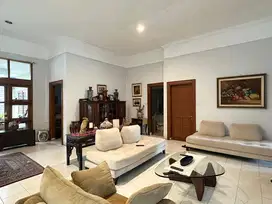 Dijual Rumah Cantik Siap huni di komplek Bukit Cinere Indah Depok
