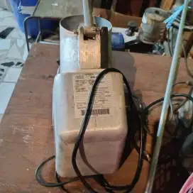 Mesin serut es bekas