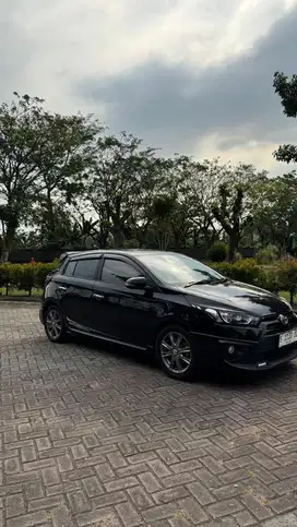 Yaris trd sportivo 2015 minus lecet dikit poll mobil jarang pakek