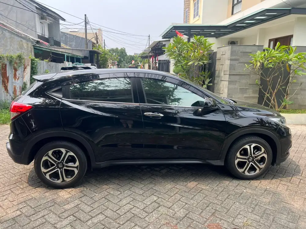 Honda HRV 1.5 E Matic 2020 Low KM Like New