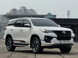 Toyota Fortuner 2.4 VRZ TRD AT 2018 Tangan Pertama