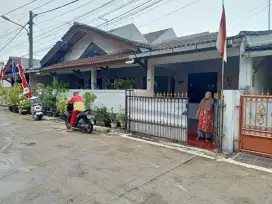 Jual cepat !! Rumah Lt 244m² Wisma Asri 1 Dekat Sumarecon Mall Bekasi