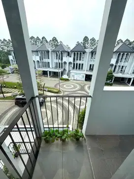 DISEWAKAN RUMAH  Aether BSD City