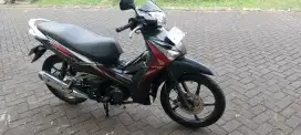DIJUAL MOTOR SUPRA X 125 FI HELM IN-TANGAN PERTAMA