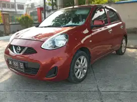 Nissan march 1.2 MT