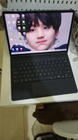 Samsung Galaxy Tab S10+ Wifi Lengkap sama Keyborad Cover Senilai 4juta