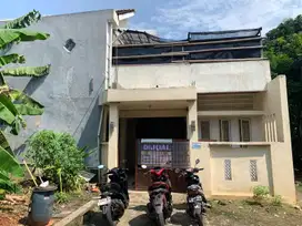 Di jual melalui lelang rumah 2 lantai di ciater Tangsel