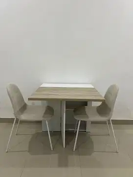 Meja Makan Bisa Dilipat Merek Cubic, Untuk 2-4 orang dan Kursi 2