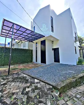 Rumah komplek cinere depok dekat pintu tol Krukut limo