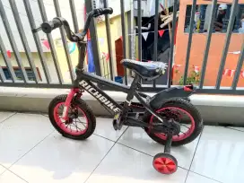 Sepeda anak bekas