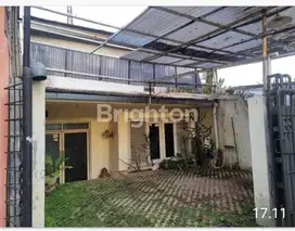 RUMAH YANG BISA BUAT USAHA LOKASI STRATEGIS DI BINTARO JAKARTA SELATAN
