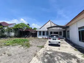 Dijual Rumah di Jl. Prambanan, Banyuwangi