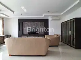 APARTEMEN FRENCHWALK TOWER EVIAN FURNISHED 4+1 BR MOI KELAPA GADING