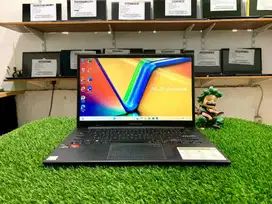 Laptop second ASUS VIVOBOOK GO 14 AMD Ryzen 3-7320U Ram 8GB