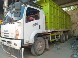 Dumptruck Isuzu giga