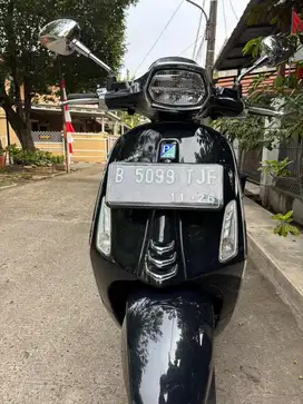 Jual Mtr vespa matic 150 abs iget.