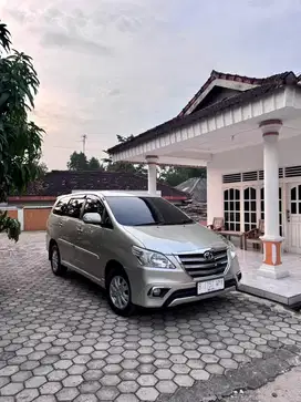 Innova G Diesel A/T 2014 Akhir Low original