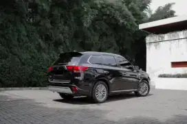 Mitsubishi Outlander PHEV 2019/2020 Hybrid EV Listrik
