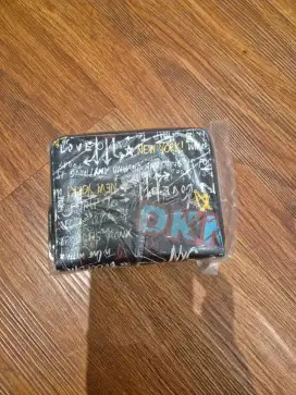 Dompet dkny ory hitam baru jual rugi