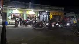 Di butuhkan tenaga laki laki utk di bagian gudang toko