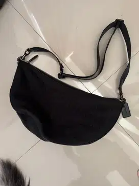 Tas Selempang Pria Coach
