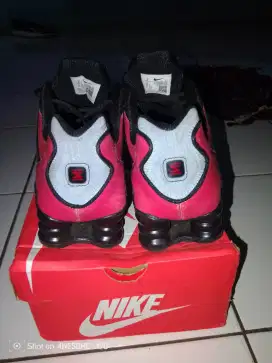 NIKE AIR SHOX UK 41