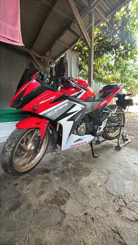 HONDA CBR 2017 Kondisi lengkap