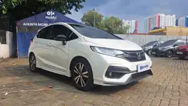 DP MURAH Honda Jazz 1.5 RS Bensin-MT 2019 Putih CKZDB