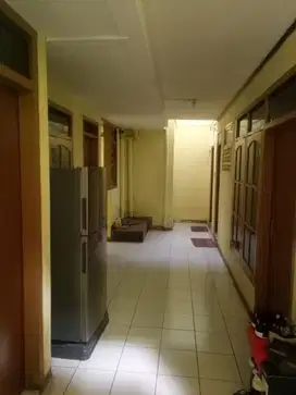 Rumah kos dua lantai di Cikutra dekat kampus Itenas Widyatama
