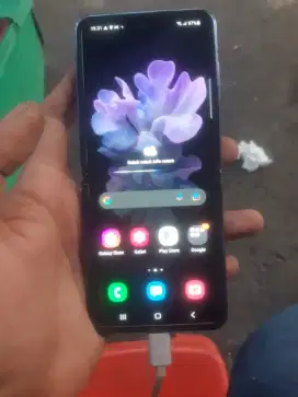 Samsung Z flip Bekas