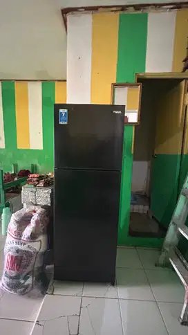 Dijual Kulkas Aqua 2 pintu