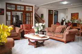 Rumah Mewah Ps Minggu 921m 3+1KT SHM Ada Swimming Pool Semi Furnished