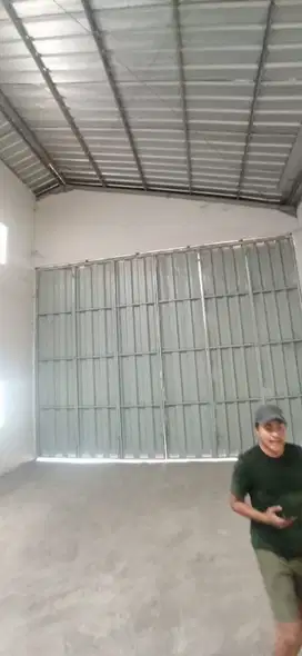 Gudang +kantor 2 lantai dekat daan mogot dekat bandara