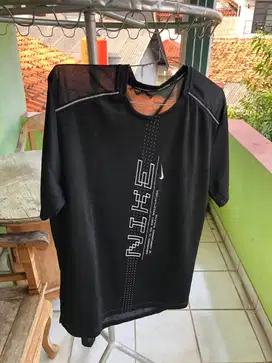 BAJU RUNNING NIKE